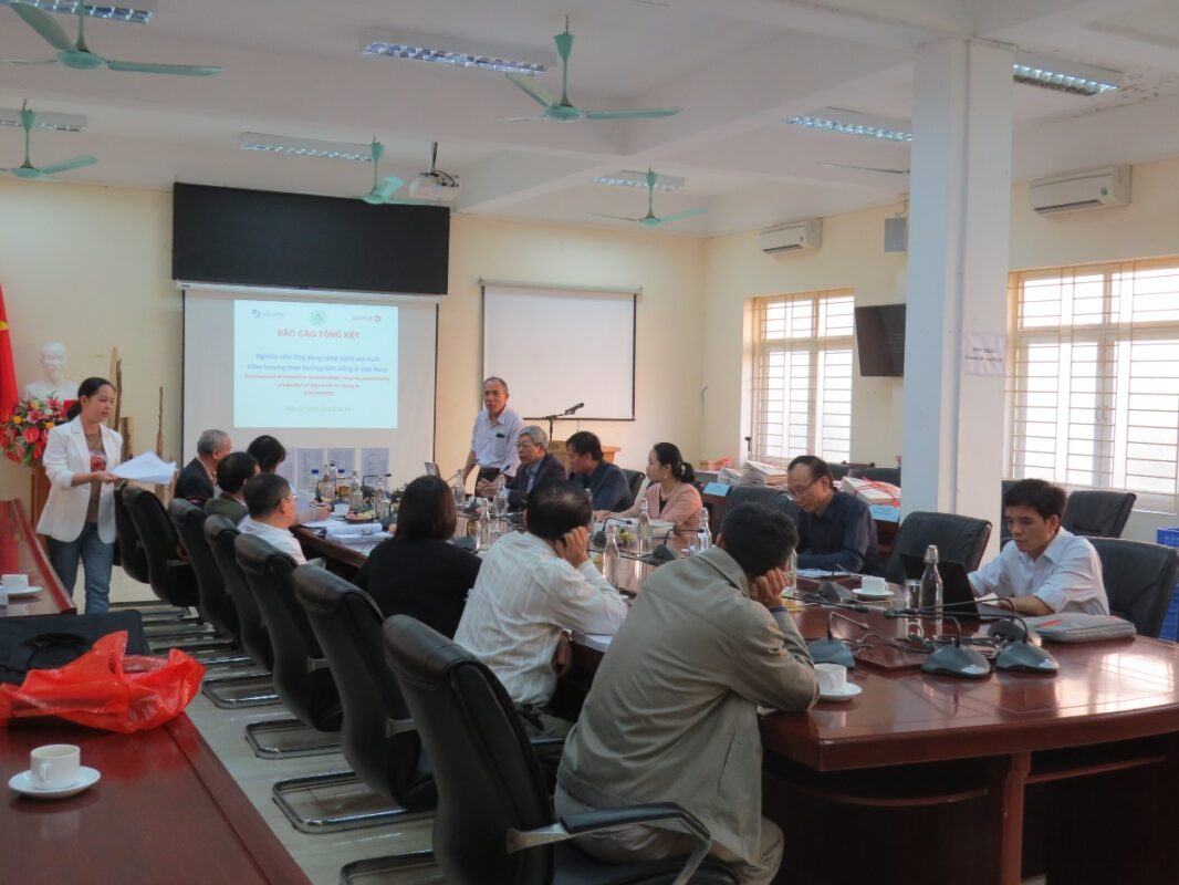 Đánh giá, nghiệm thu cấp cơ sở nhiệm vụ khoa học và công nghệ theo nghị định thư “Nghiên cứu ứng dụng công nghệ sản xuất trầm hương theo hướng bền vững ở Việt Nam”